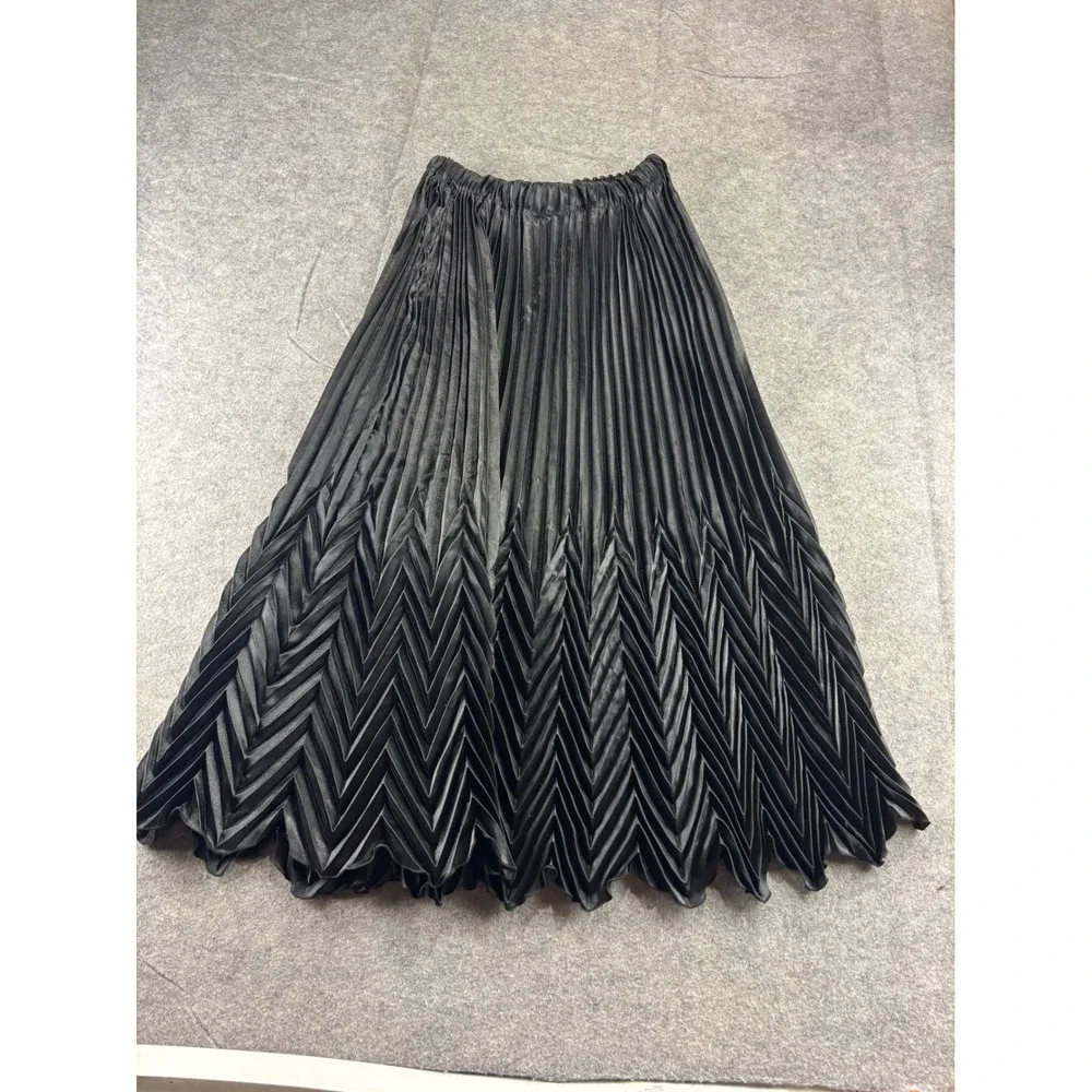 Cachet Black Pleated Maxi Skirt Chevron Texture Elastic Waist Womens Petite S